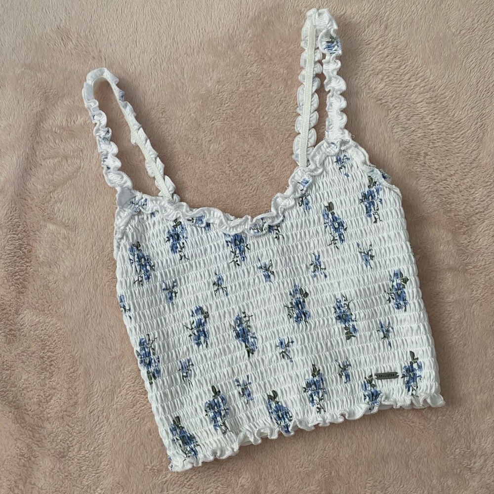 Hollister White Floral Scrunch Tank